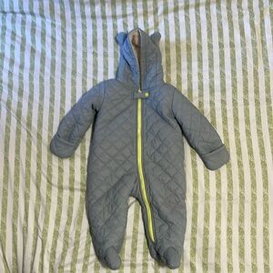 Like new condition! EGG New York Nylon bear suit